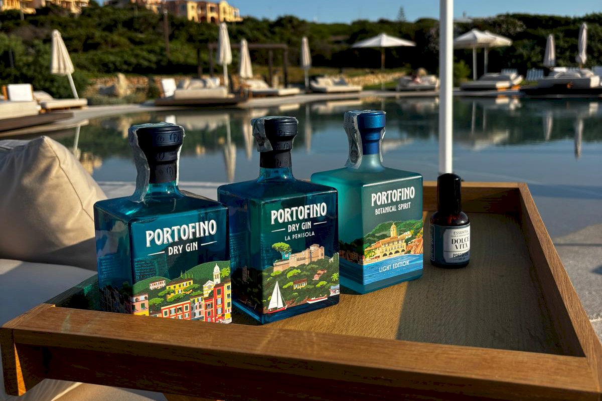 La Riviera nel bicchiere: i locali italiani che miscelano al meglio Portofino Dry Gin